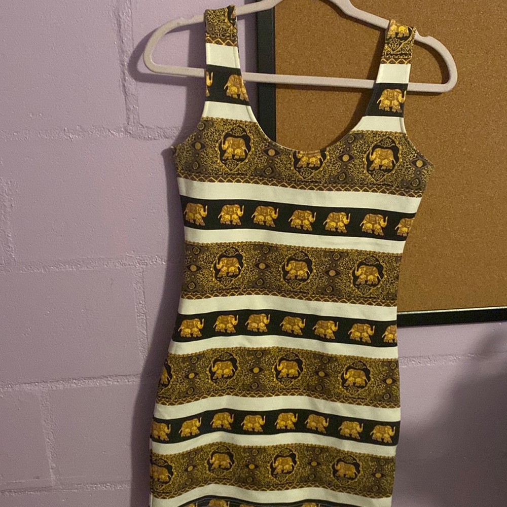 Brand: Minkpink
Size: Medium 
NWOT:
